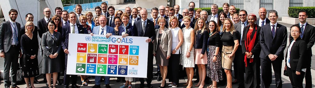 People gathering for the founding of the UN Sustainable Ocean Business Group